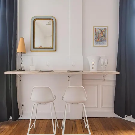 Aux Clefs Des Sacres - Aristide Briand Apartment