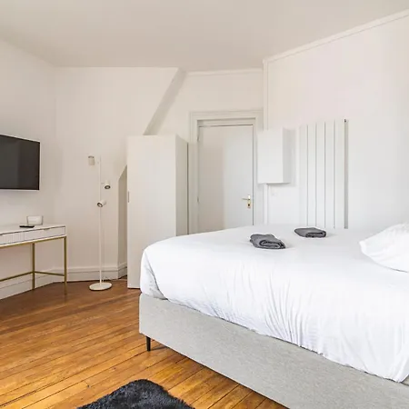 Apartment Aux Clefs Des Sacres - Aristide Briand *