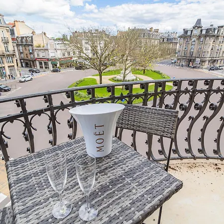 Apartment Aux Clefs Des Sacres - Aristide Briand *